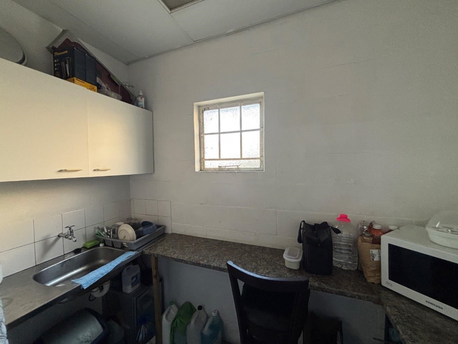To Let commercial Property for Rent in Paarden Eiland Western Cape